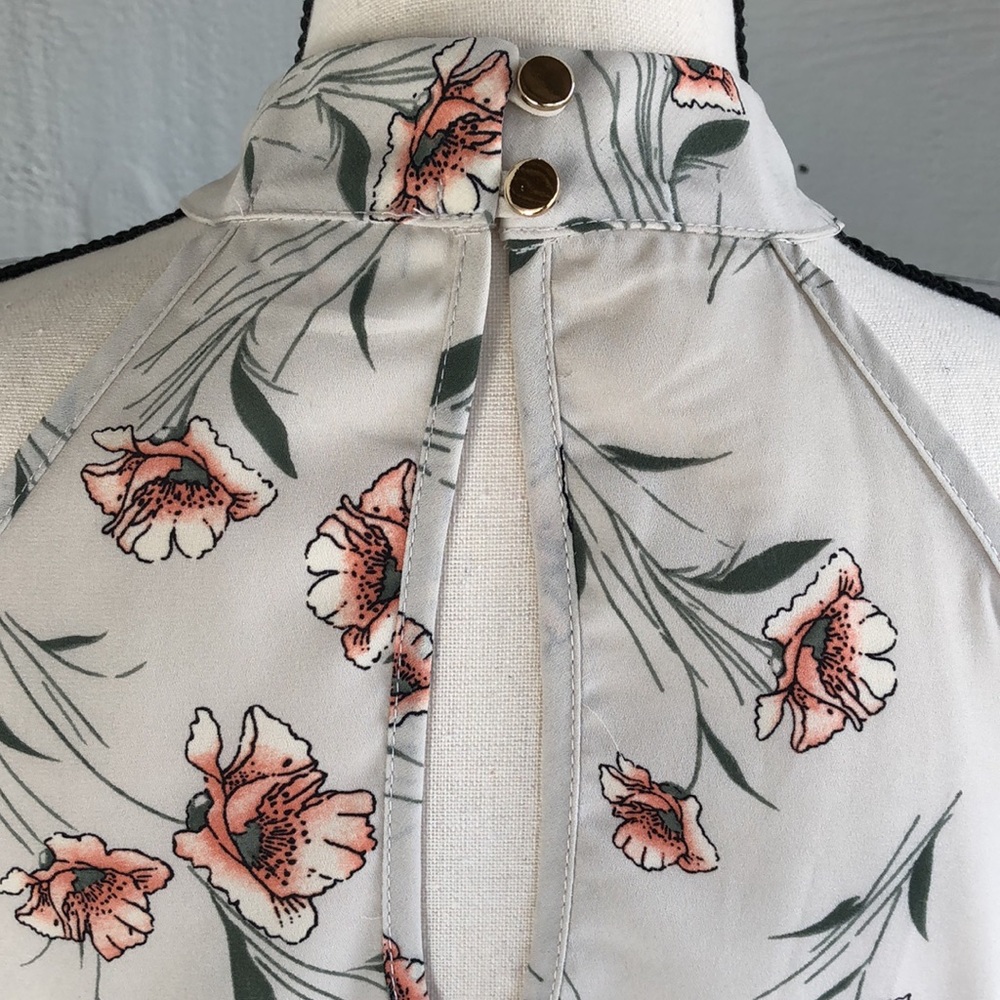 Flowered Top - Picture 3 of 5